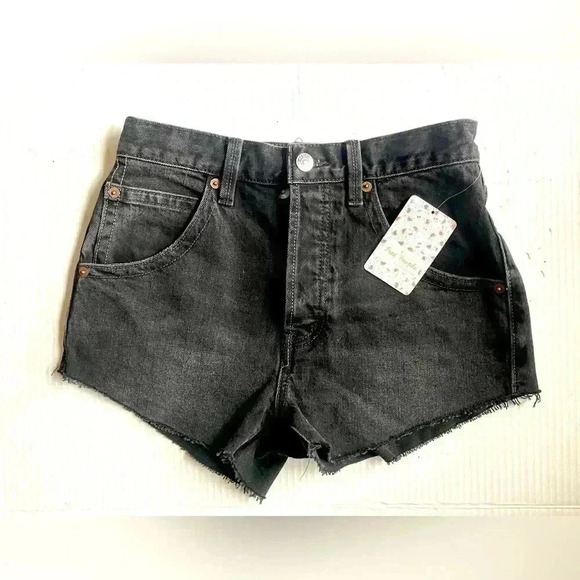 We The Free Pants - NWT We The Free FP Black Wash Distressed Frayed Button Denim Jean Shorts 25